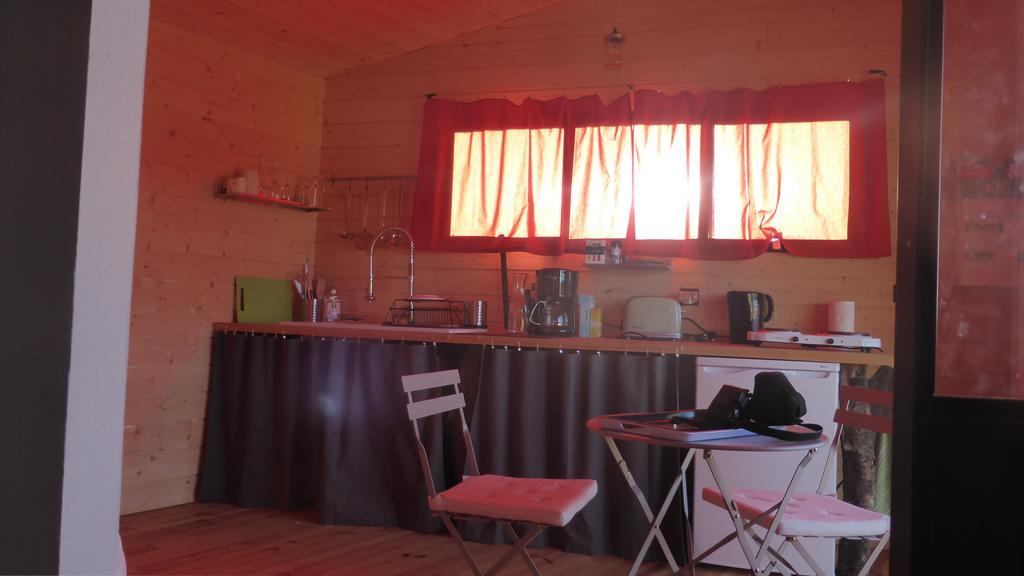 La Cabane Perchee Du Faucon Frechou-Frechet Exteriör bild